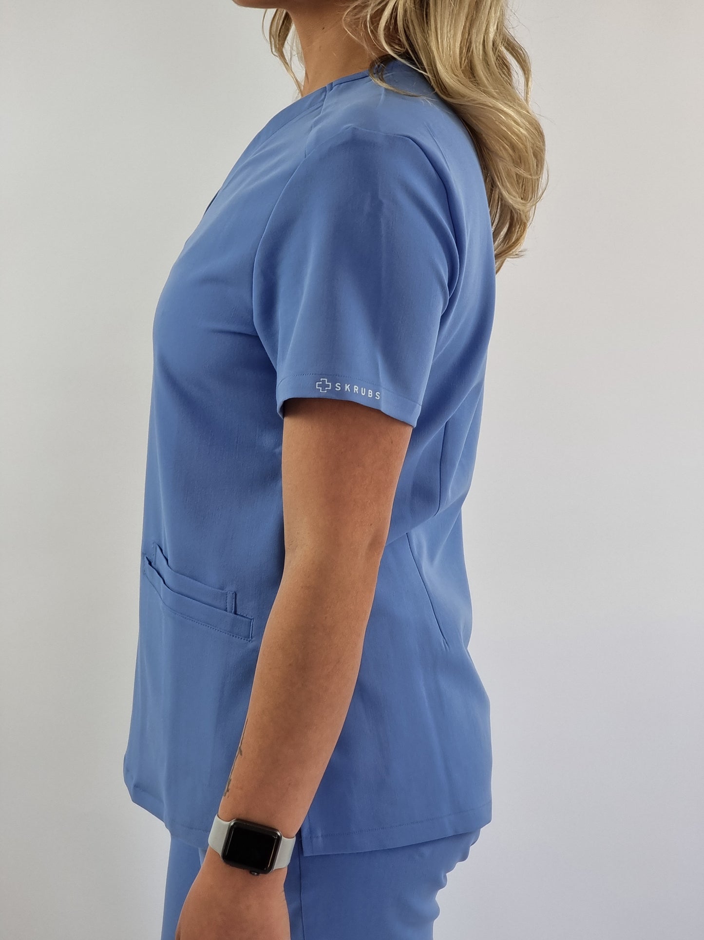 BECKY Three Pocket Skrub Top