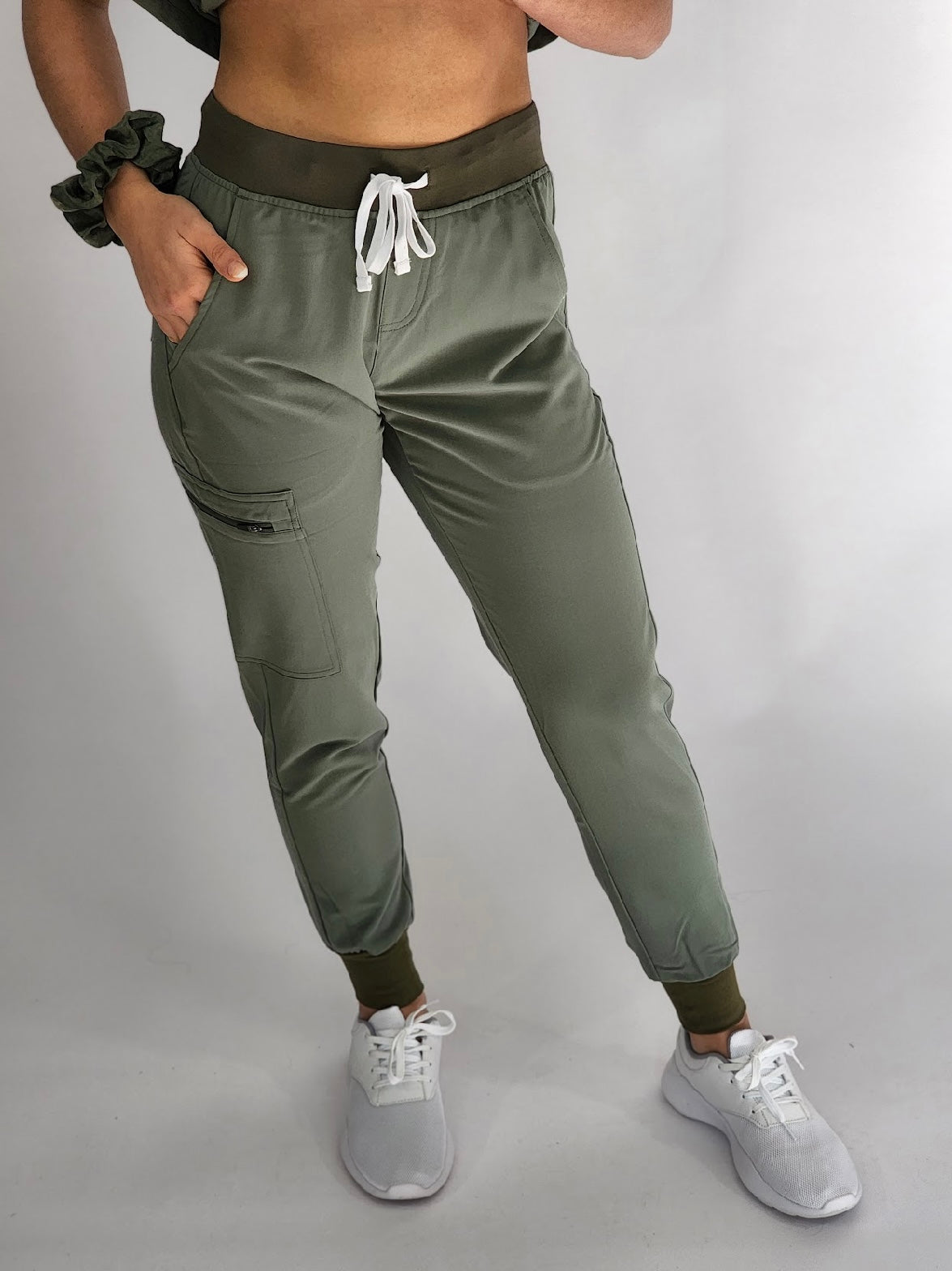 GRACIE Jogger Skrub Pant Forest Green