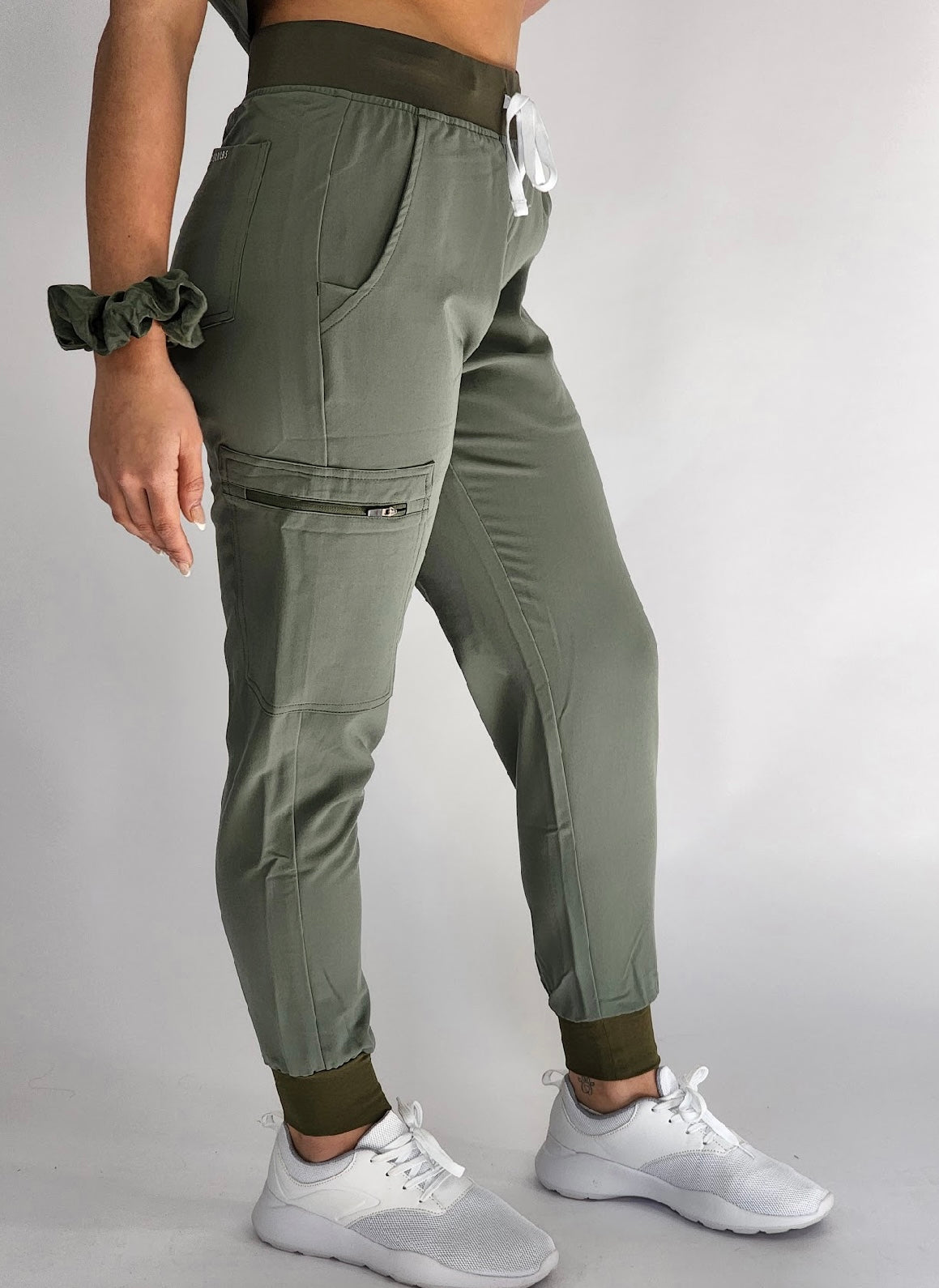 GRACIE Jogger Skrub Pant Forest Green