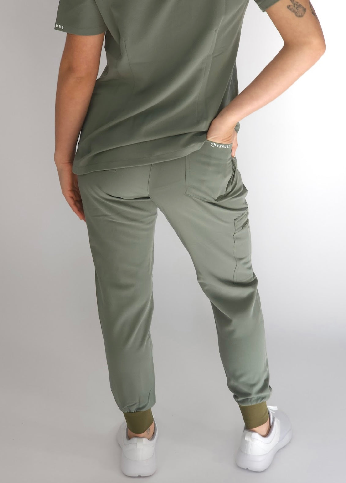 GRACIE Jogger Skrub Pant Forest Green